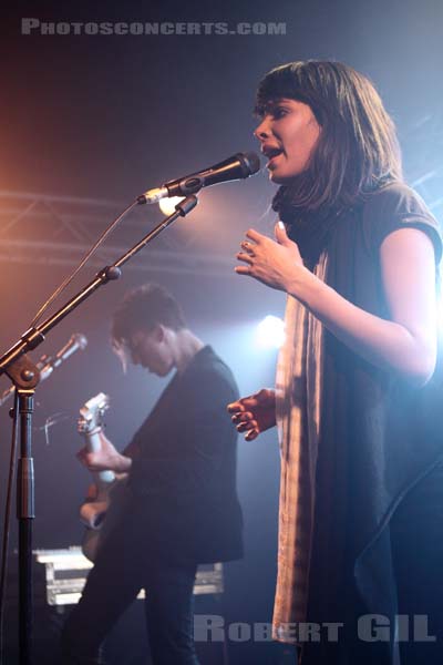 SCHOOL OF SEVEN BELLS - 2010-11-03 - PARIS - La Boule Noire - 